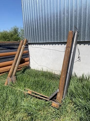 строительный козел: Металлические стойки-рамы для подъёма/опрокидывания бревен/труб — 2