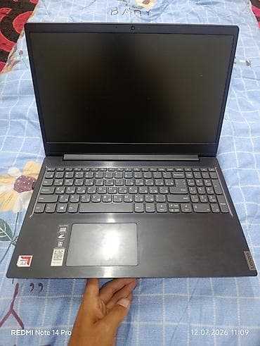 Ноутбук Lenovo - Серия: Lenovo (логотип на крышке и под ладонной