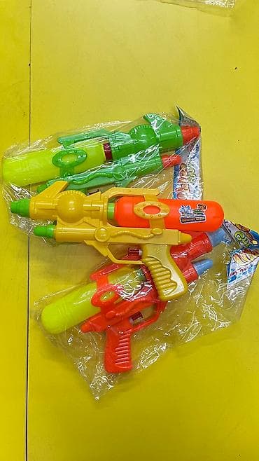 Игрушки: Водные пистолеты в большом ассортименте выбор просто огромный — 5