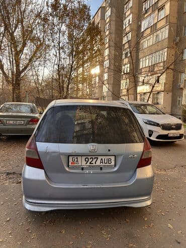 обмен авто с моей доплатой: Honda Fit: 2003 г., 1.3 л, Вариатор, Бензиновая, Хэтчбэк — 2