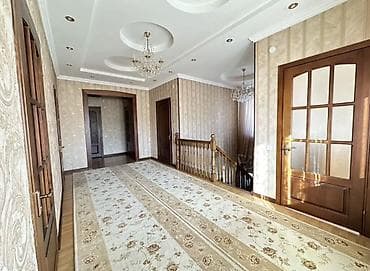 секис дом: Просторный двухэтажный дом с мансардными элементами и балконом — 8