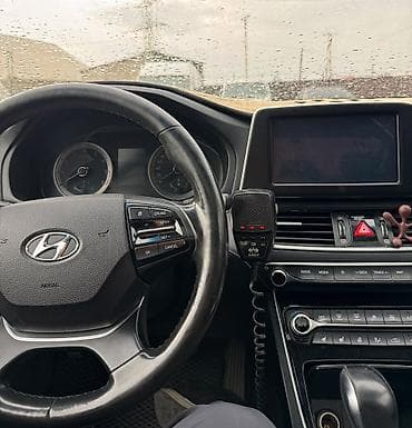 geely galaxy e5: Hyundai Grandeur: 2018 г., 3 л, Автомат, Газ, Седан — 10