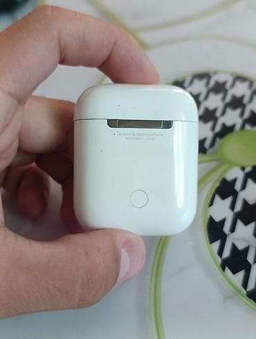 Аудиотехника: Кулакчындар үчүн кейс, Apple, түсү - Ак — 1