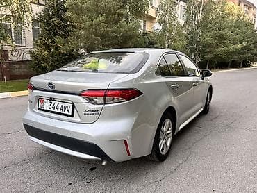 Унаа сатуу: Toyota Levin: 2020 г., 1.8 л, Автомат, Гибрид, Седан — 4