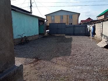 Сниму дом: Продается участок 5 соток в районе Ак Ордо с двумя домами. - — 3