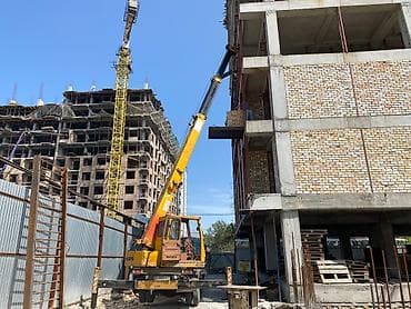 кт: Кран услуга Стрела 21 метр Кирпич которобуз 4-этажга чейин Саатына — 2