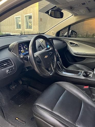 обмен дома: Chevrolet Volt: 2013 г., 1.4 л, Вариатор, Электромобиль, Хэтчбэк — 10