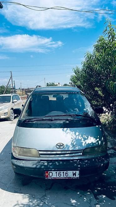 260: Toyota Previa: 1992 г., 2.5 л, Механика, Газ, Минивэн — 1