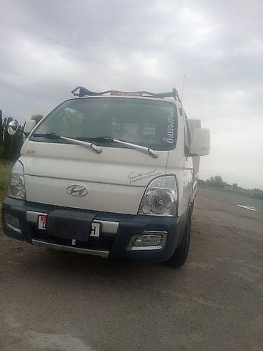 камаз кузуп: Жеңил жүк ташуучу унаа, Hyundai, Стандарт, 2 т, Колдонулган — 2