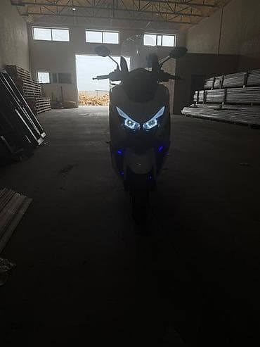 corolla s: Макси-скутер 150 куб. см, Бензин — 4