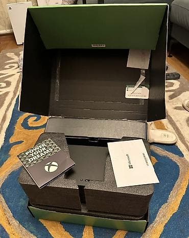 Продаю Xbox Series X 1TB в отличном состоянии. Покупали в ЦУМе, есть — 3