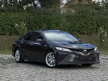 Продажа авто: Toyota Camry: 2018 г., 2.5 л, Вариатор, Гибрид, Седан — 2