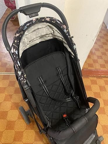 дуги на коляску: Б/у. Прогулочная коляска с большим капюшоном и компактным — 2