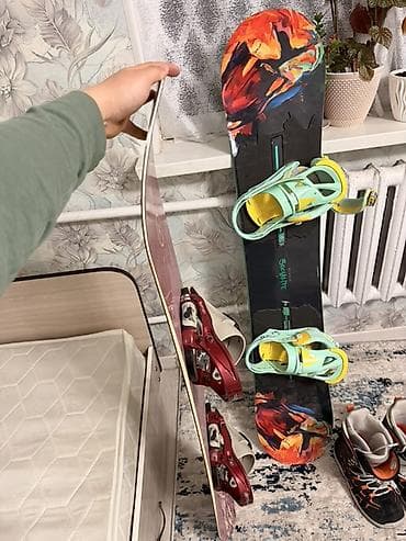 купить сноуборд бу бишкек: Burton, Универсальные, С креплениями, Б/у — 7