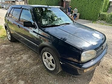 Volkswagen Golf: 1992 г., 1.8 л, Механика, Бензин, Хэтчбэк