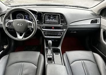 e class: Hyundai Sonata: 2019 г., 2 л, Автомат, Газ, Седан — 6