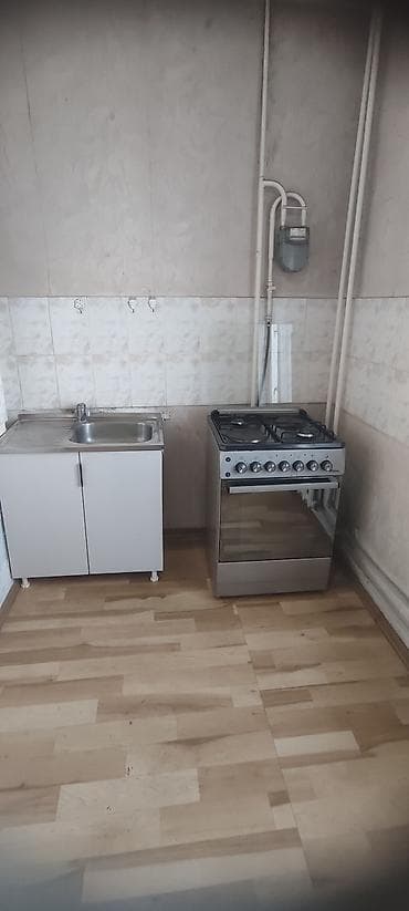 Сдается 1 комнатная квартира в 5мкр, на 8 этаже из 9. Аренда 25000