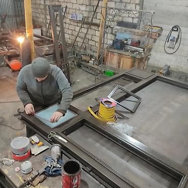 красска ворот: Металлическая дверь на заказ, Двухстворчатая, Железная — 3