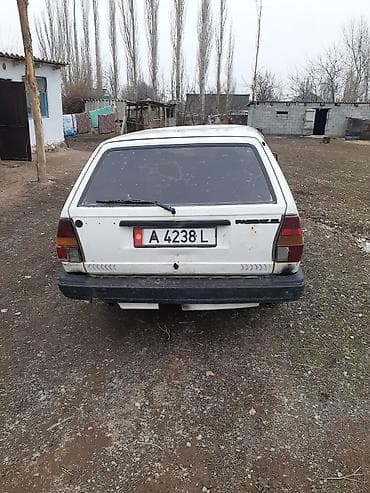 smart car: Volkswagen Passat: 1987 г., 1.8 л, Механика, Бензин, Универсал — 3