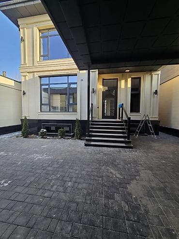 забыл: Современный двухэтажный дом с закрытым внутренним двором и — 6