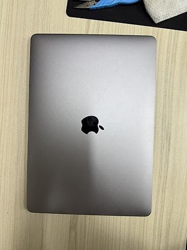 Apple MacBook Pro 13", цвет Space Gray. Характеристики и особенности