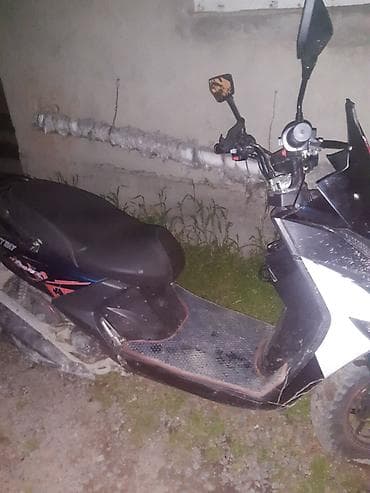 motor cycle: Скутер/мопед 2‑тактный, автомат (CVT). Основные характеристики и — 4