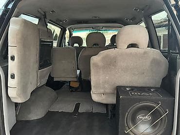 Mitsubishi Delica: 2002 г. — 10