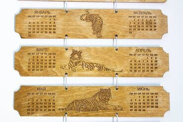 подарок для нового года: Календарь из дерева. с любым изображением. на любой год! Отличный и — 2