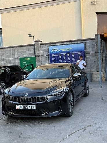 машинка для кнопки: Kia Stinger: 2018 г., 3.3 л, Автомат, Бензин, Лифтбек — 1