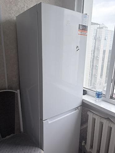 hp notebook: Холодильник Indesit, двухкамерный, белый цвет, нижняя морозильная — 1
