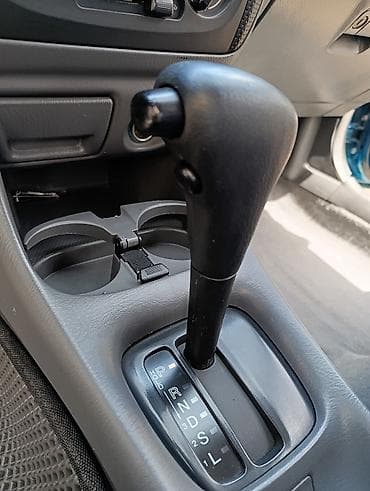 каропка на мазда: Mazda 323: 1999 г., 1.5 л, Автомат, Бензин, Универсал — 10
