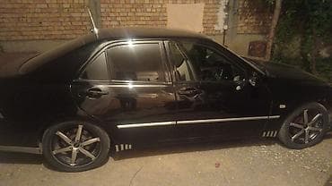 e53 4 8: Lexus IS: 1999 г., 2 л, Седан — 7