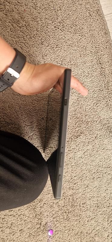 ручка на цивик: Планшет от G. VILL модел G2000 на экране и на крышке не снимали — 6