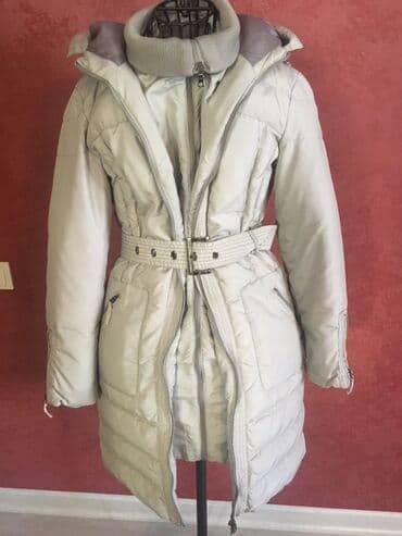 куртка зара женская: Продаю б/у женский пуховик Zara, носила всего лишь один сезон, в — 2