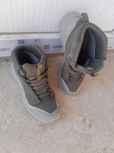 Өтүктөр: Эркектердин ботинкеси, 44, Hoka, Колдонулган, түсү - Боз, Өзү алып кетүү — 9