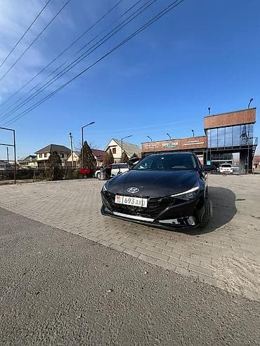 Hyundai Elantra: 2021 г., 2 л, Автомат, Бензин, Седан