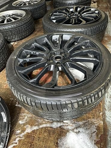 Шиналар жана дисктер: Дөңгөлөктөр монтажда 275 / 40 / R 22, Жай, Колдонулган, 1 даана, Жол тандабастар (АТ/МТ), Куйма, тешиктери - 5 — 3