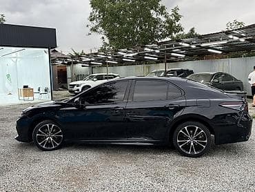 бизнем: Toyota Camry: 2018 г., 2.5 л, Автомат, Бензин, Седан — 7
