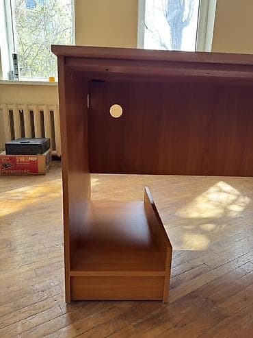 столы пластмасовые: Компьютерный стол, С полками — 3