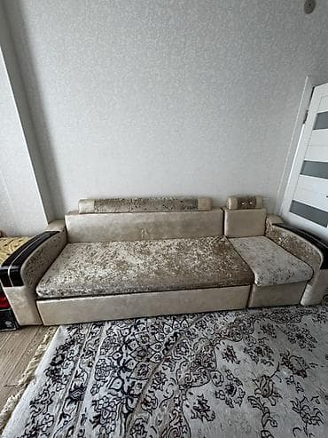 Прямой диван, Б/у at lalafo.kg Прямой диван, Б/у