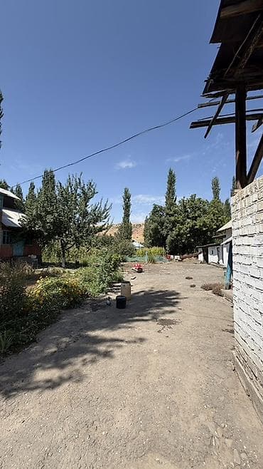 green land: Бул жер сатылат ✅ Эки кабаттуу үй, 20 сотых жер тилкеси. Адрес: Ош — 3