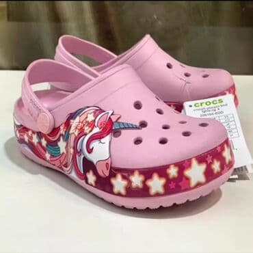 кроксы крокс crocs: Шлепки - машинки 600сом. Детские crocs: Бабочки, Hello kitty — 9