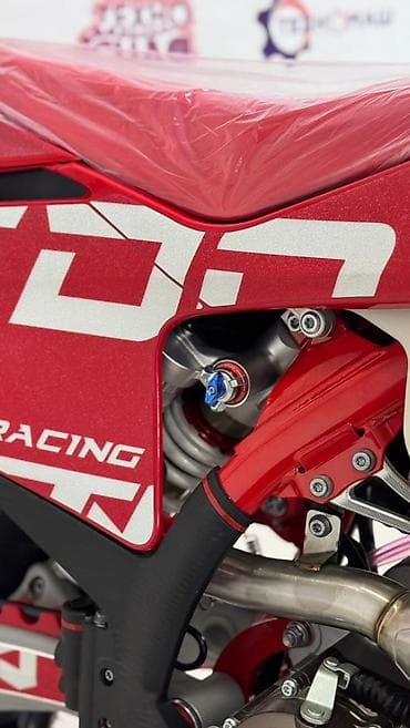 эндуро япония: Эндуро/кроссовый мотоцикл STN C9 Pro (Racing), красный. Ключевые — 7