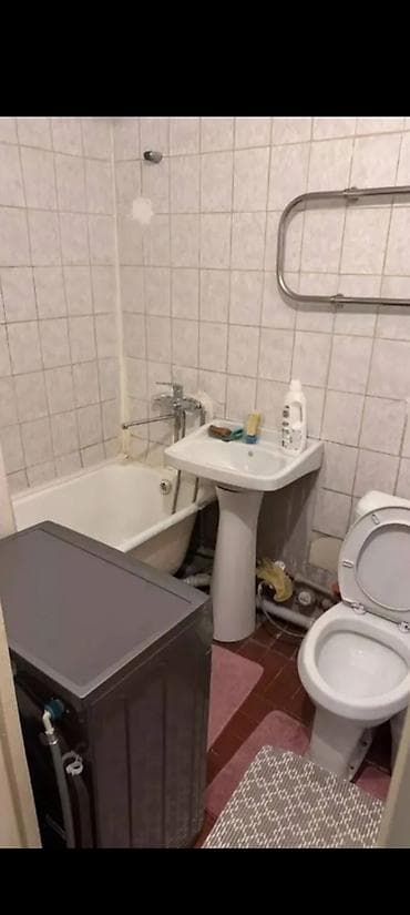 hostel osh: 59 м², 3 комнаты, Парковка, Забор, огорожен — 7
