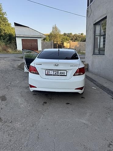 другие марки: Hyundai Solaris: 2015 г., 1.6 л, Механика, Бензин, Седан — 5