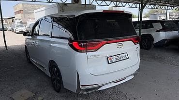 GAC: GAC M8 (минивэн, 7 мест) 2022 года 2.0 турбо бензин - Кузов: белый — 8
