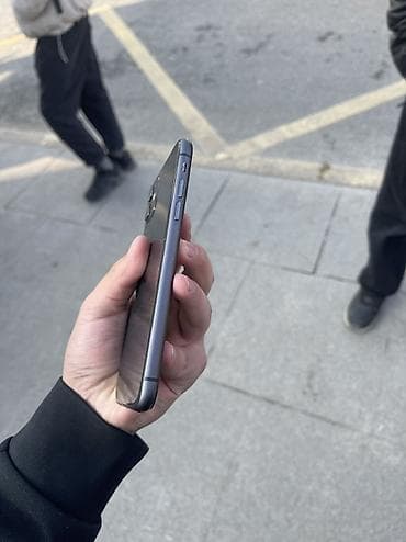 Apple iPhone: IPhone 11, 128 ГБ, Черный — 3