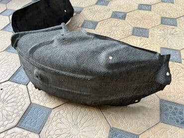 подкрыльник на ист: Подкрылок Задний правый Toyota, 2017 г., Б/у, Оригинал — 2