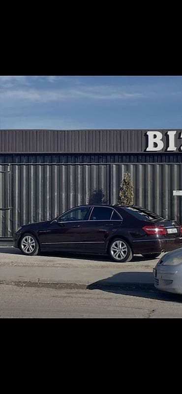 Mercedes-Benz E-Class: 2009 г., Седан — 2