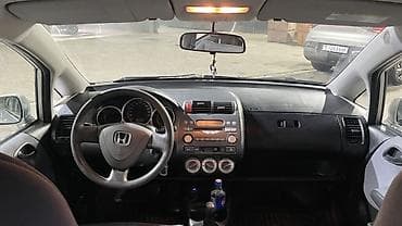 honda fit 1: Honda Fit: 2007 г., 1.3 л, Механика, Бензин, Хэтчбэк — 9
